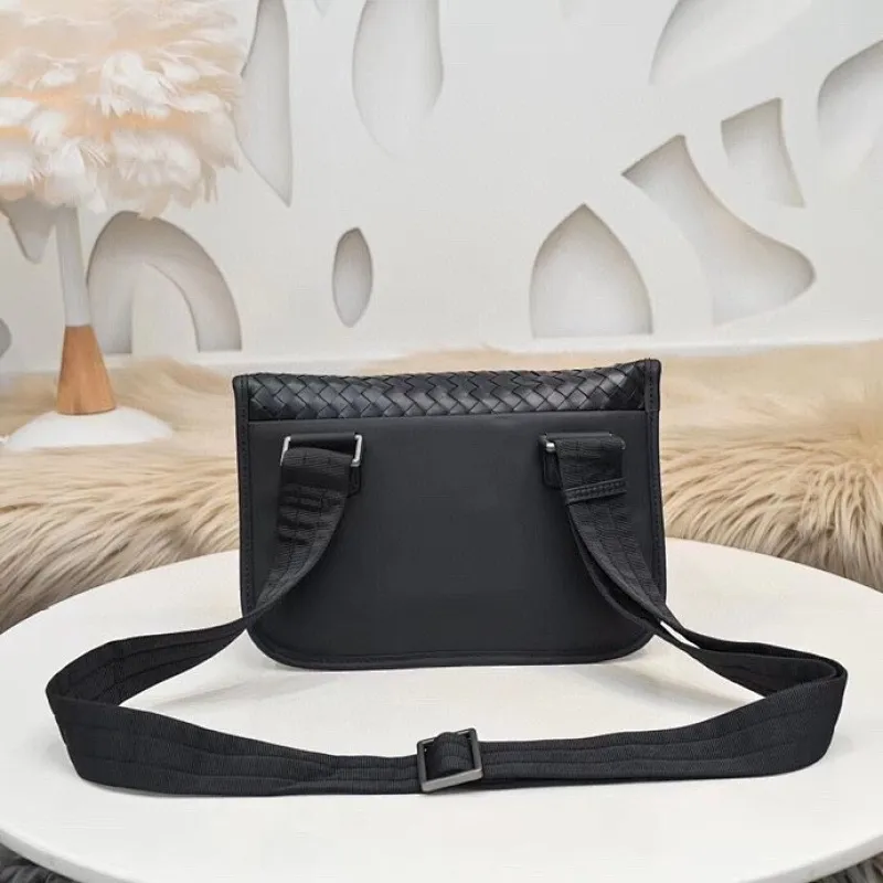 All categories 💚 Top version men’s bags 💚 BV 2024 new BV crossbody bag